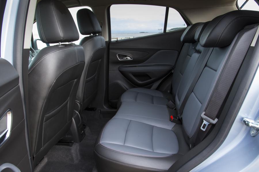  Vauxhall Mokka 2012 года  (фото 41 из 365)